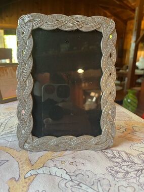 Elegant Silver Braided Photo Frame -